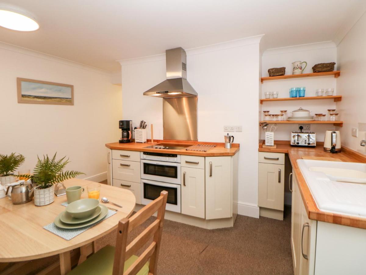 Garden Apartment - Housity