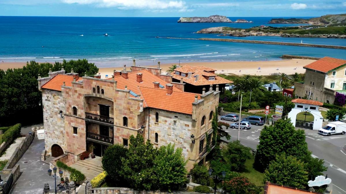 Apartamentos Costa Esmeralda - Housity