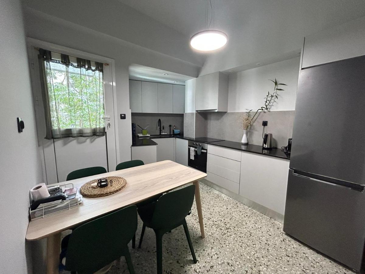 Holodek Apartments : Koukaki - Housity