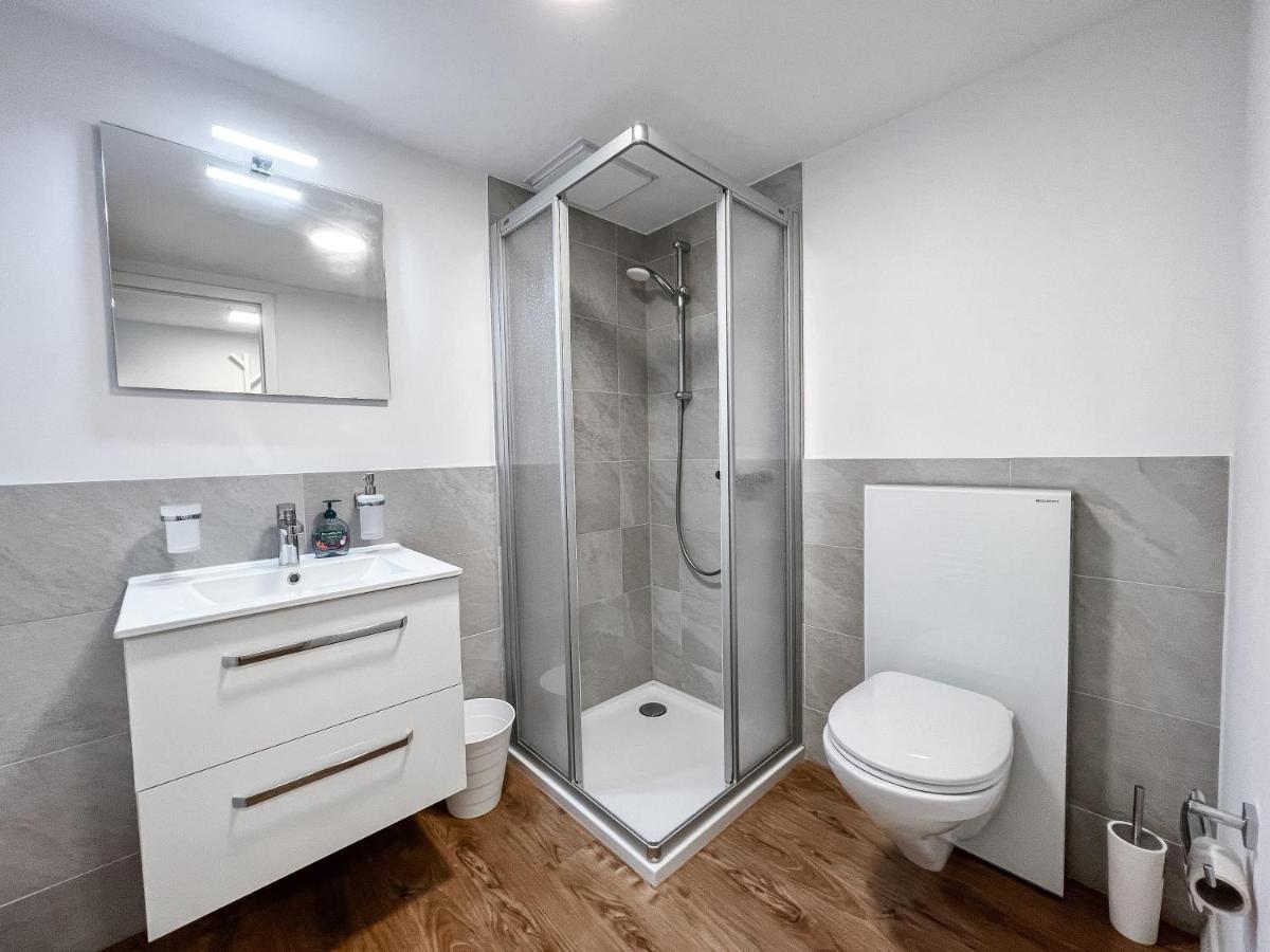 Lovely 1-Bed Apartment in Saas-Fee - Housity