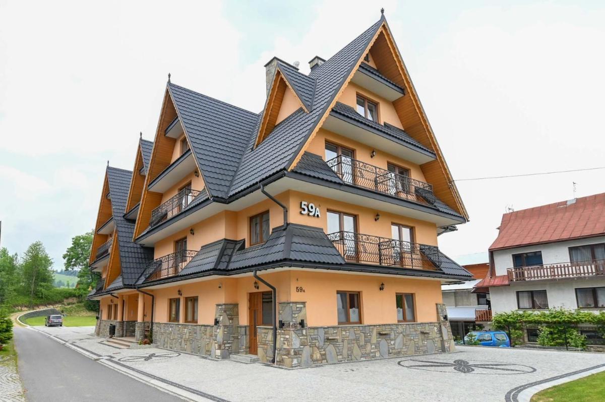 Pod Tatrami Bia?ka Centrum - obok przystanku ski busa, blisko restauracji i najwi?kszych atrakcji - Housity