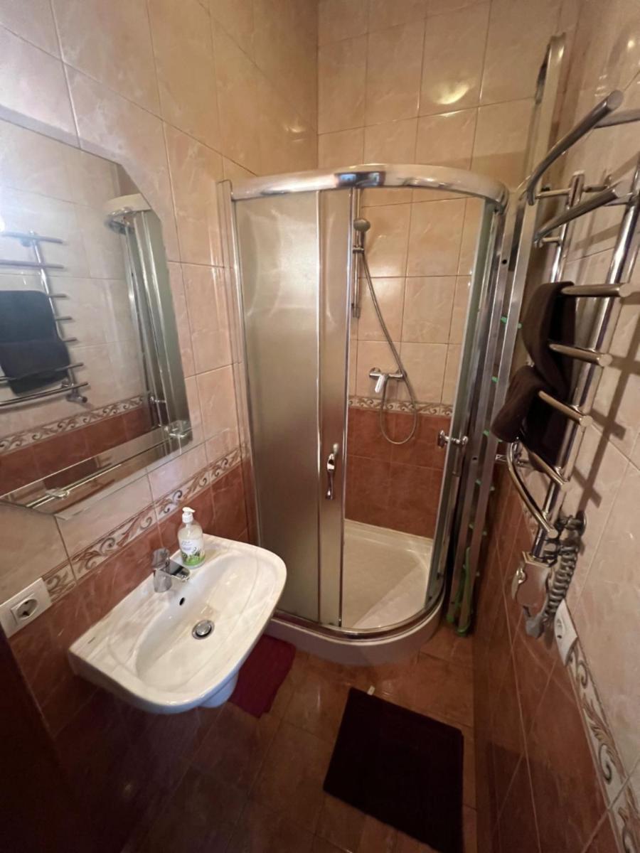 Central House - Housity