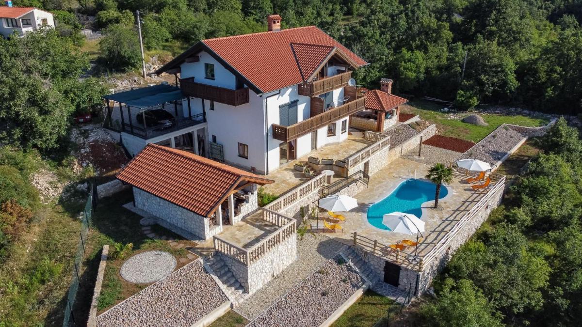 Villa Bora Mošćenička Draga Bed&Breakfast - Housity