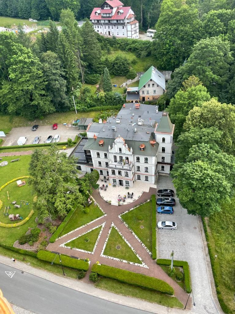 Hotel Fryderyk - Housity