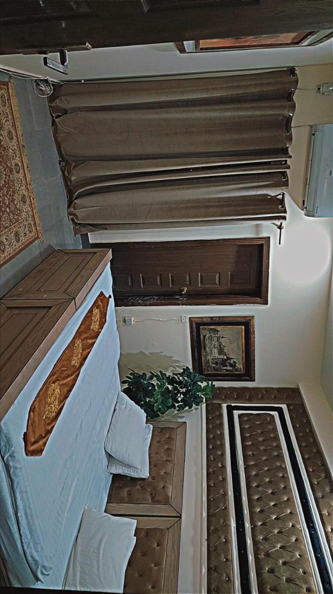 One, Two and Three bedroom apartments - Housity