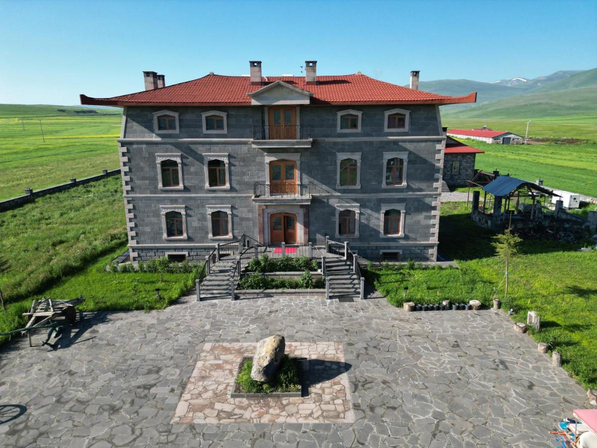 Lake Cildir Lodge - Housity