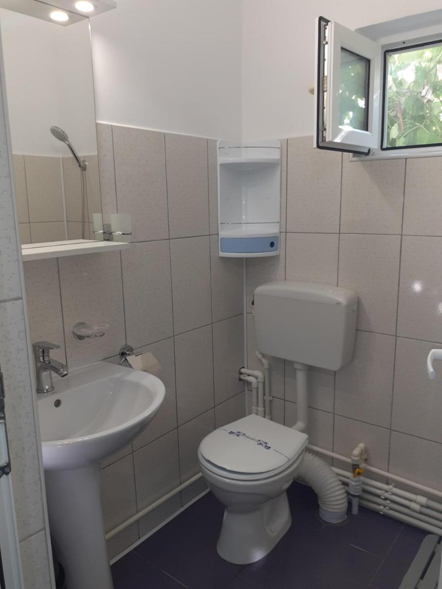 La Naty - Housity