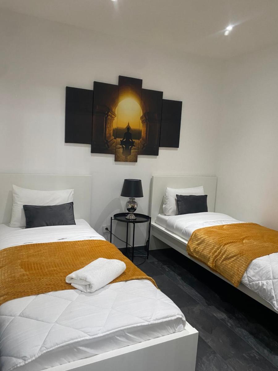 LuxuryHome - Housity