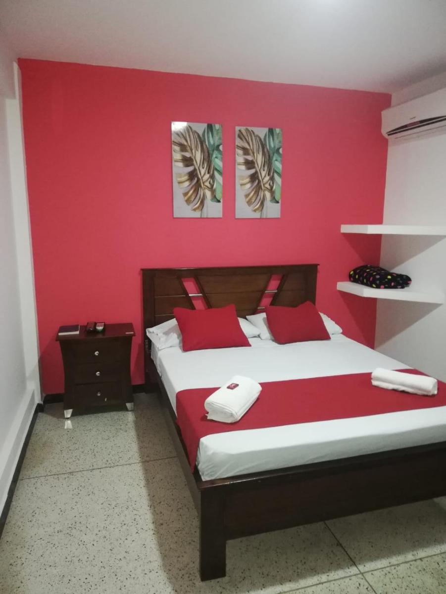 Suitetrails - Hotel Cartago Plaza