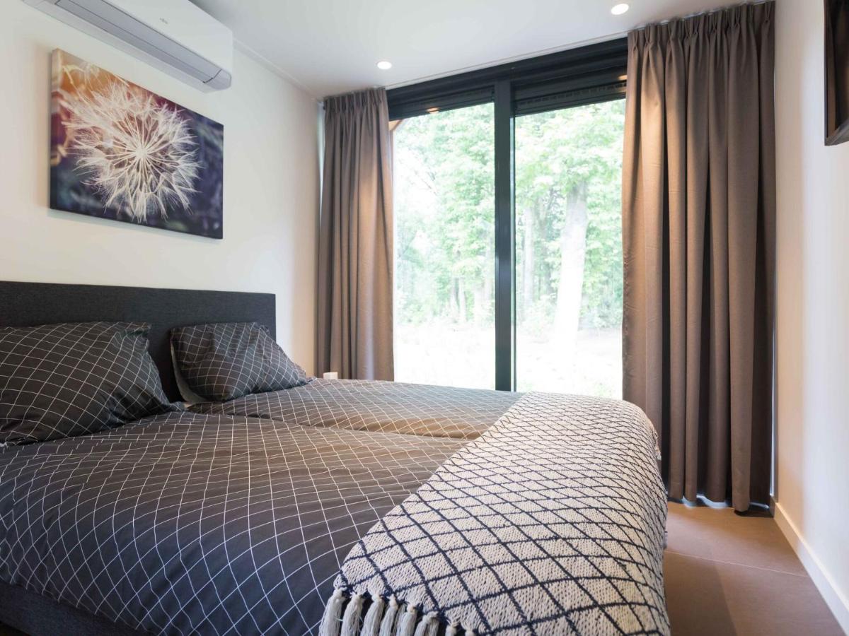 Modern villa close to De Veluwe - Housity