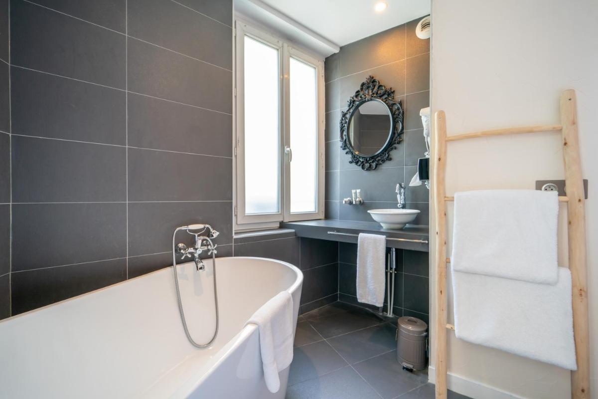 Salle de bains dans l'établissement La Finca Hôtel & Spa