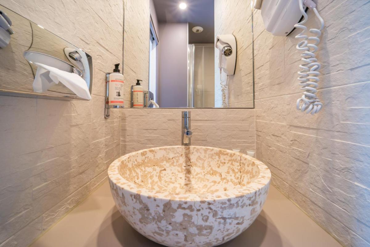 Salle de bains dans l'établissement La Finca Hôtel & Spa