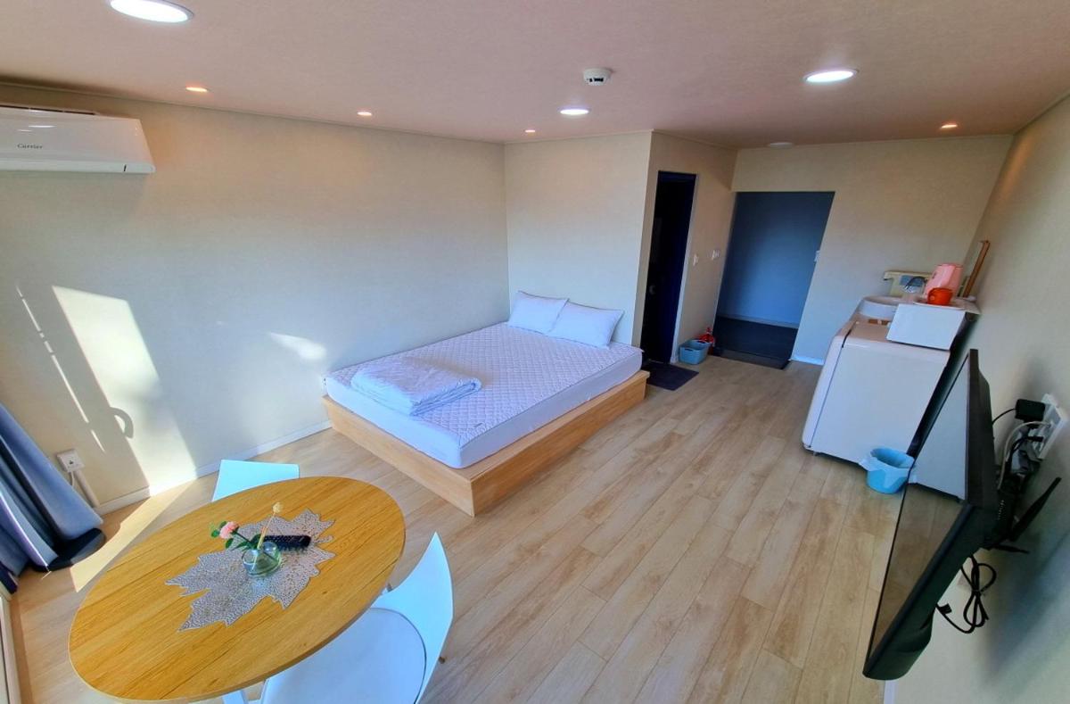 Aewol The Pension - Housity