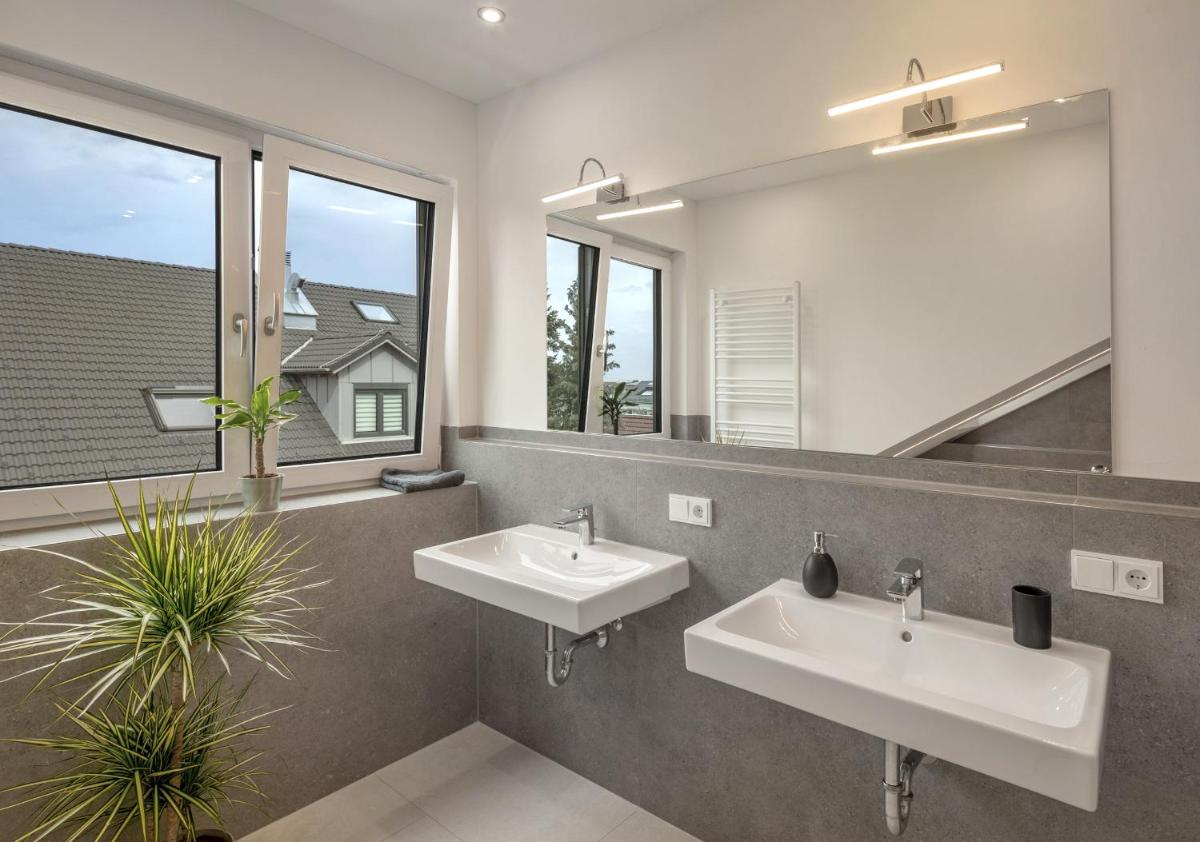 SweetHome - Poing Apartments - Housity