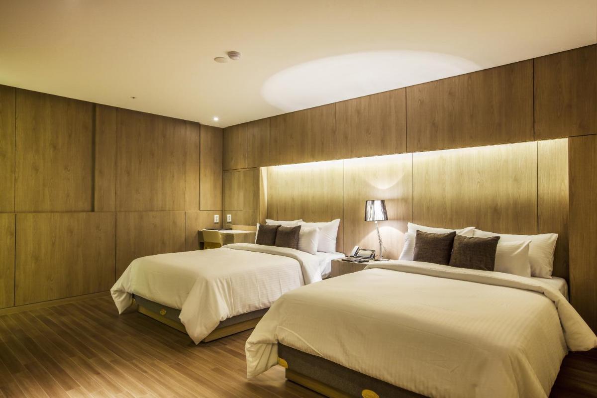 Hamilton Hotel - Housity