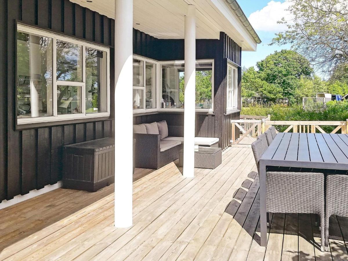 8 person holiday home in Hadsund - Housity