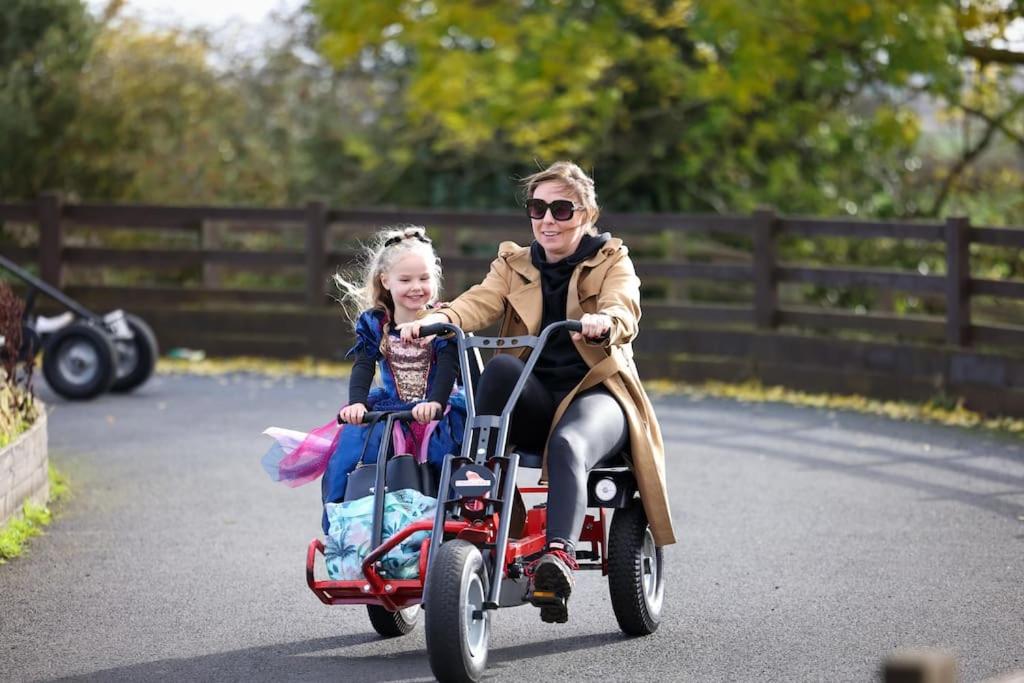 Northumberland Farm Family Stay - Free access the farm park - Housity