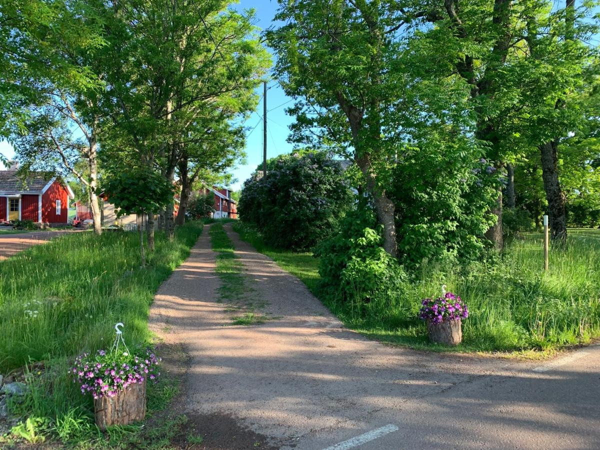 Ett rum i en gammal gård - Housity