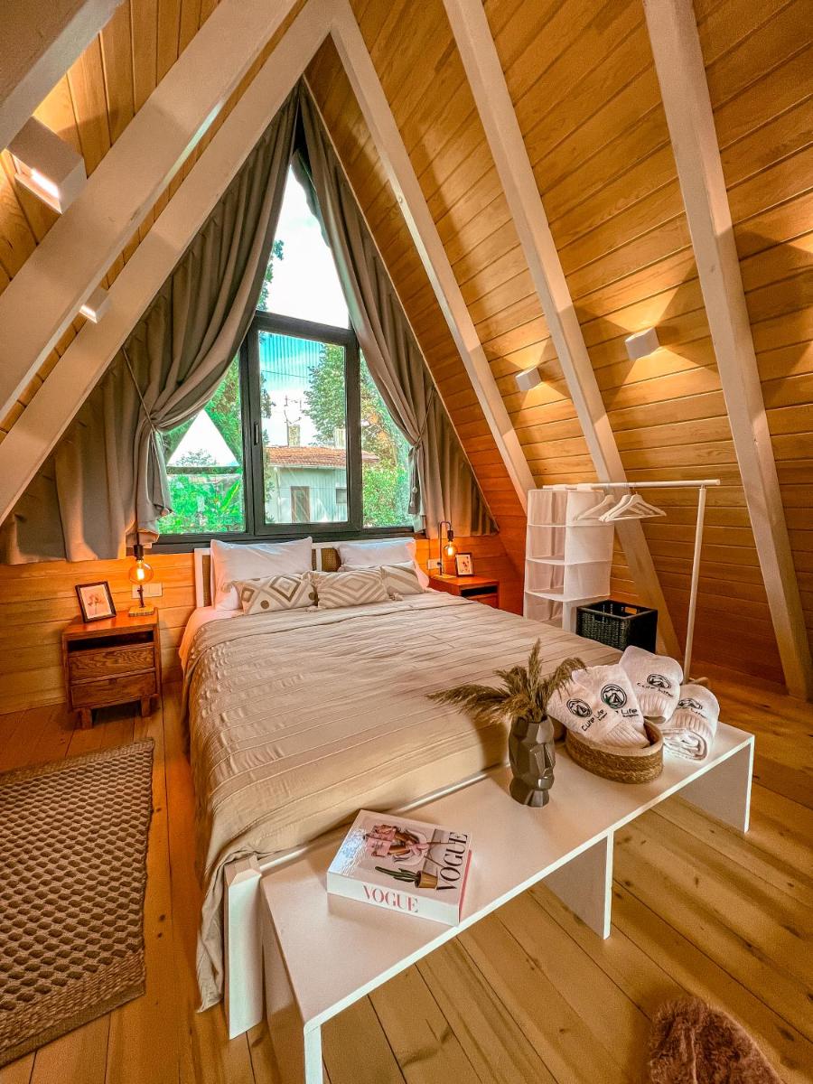 Cute Life Bungalow - Housity