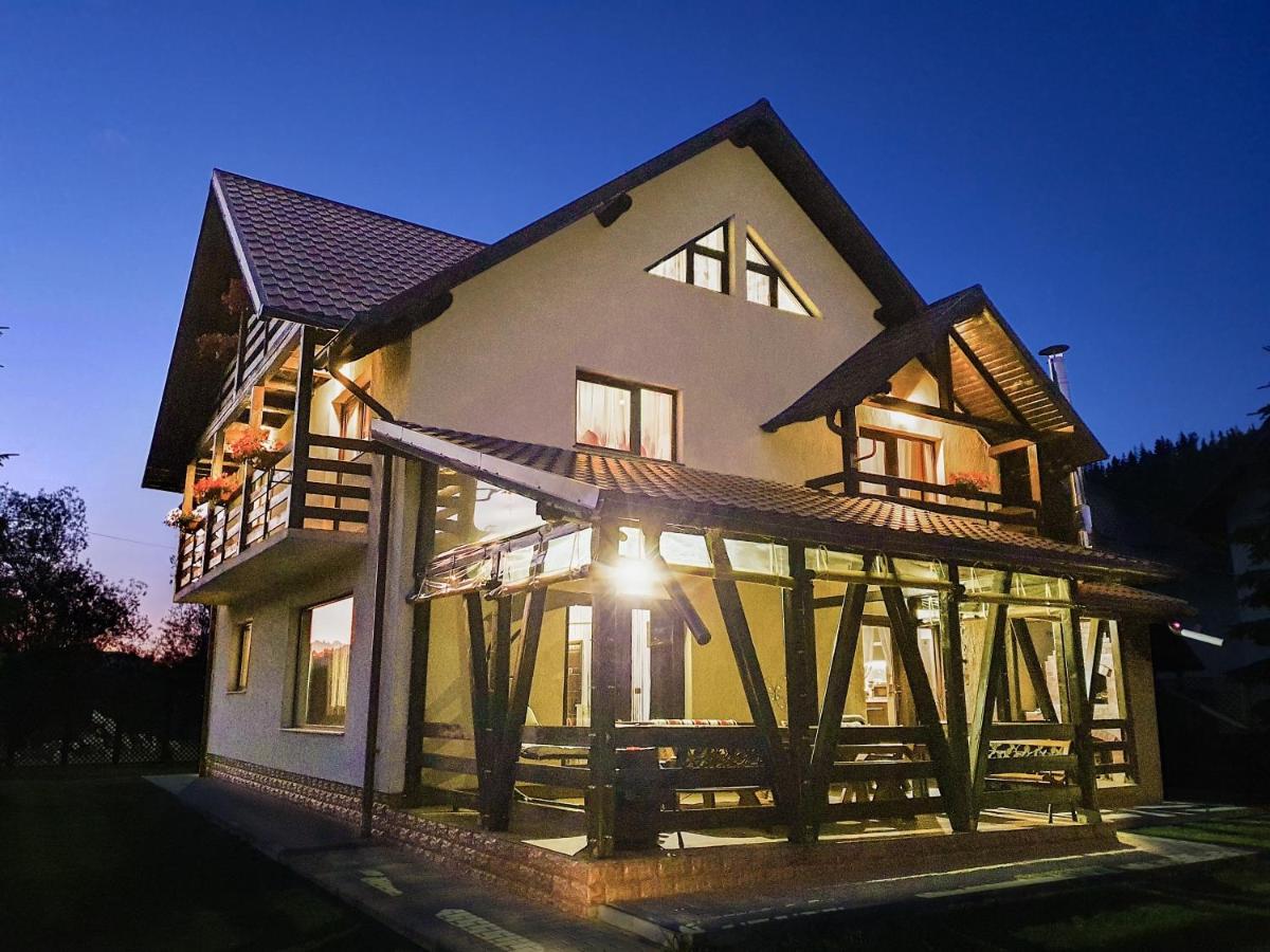 Vila Flora în Gura Humorului - Housity