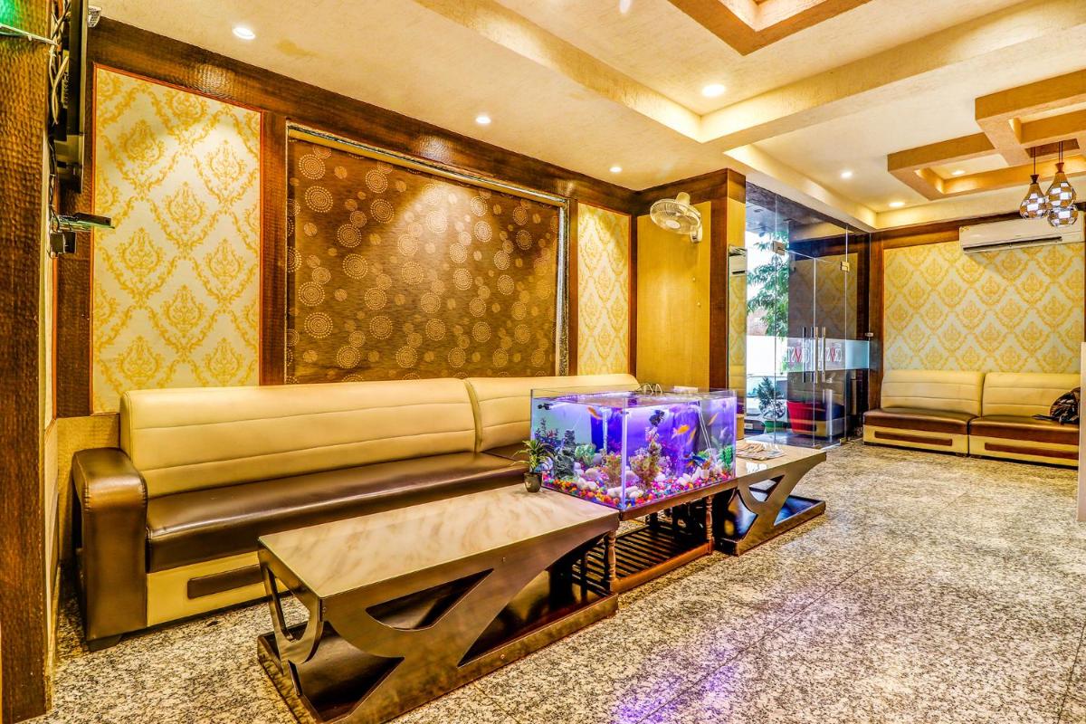 FabHotel Crystal Inn I - Housity