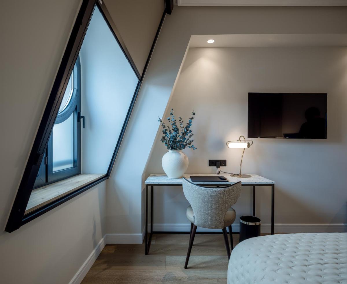 Silken Ciudad de Vitoria - Housity