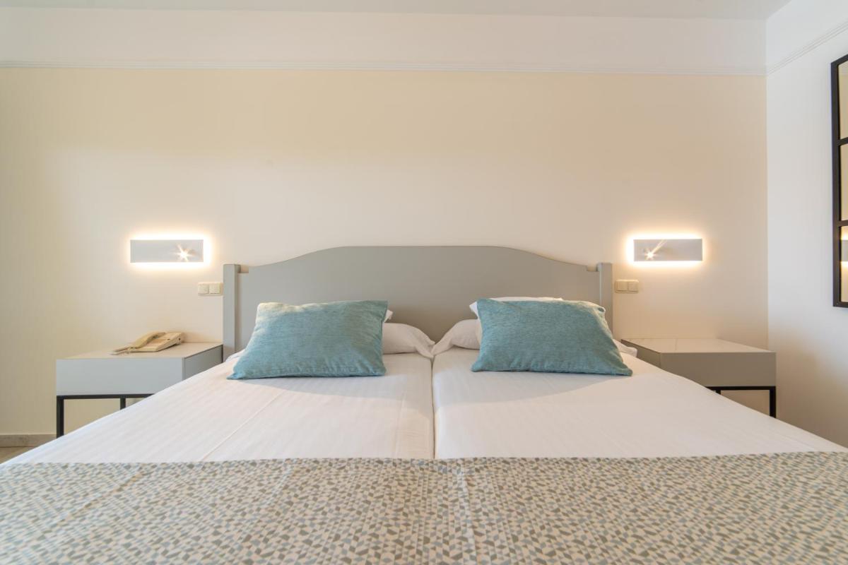 Cama o camas de una habitación en CM Mallorca Palace - Only Adults