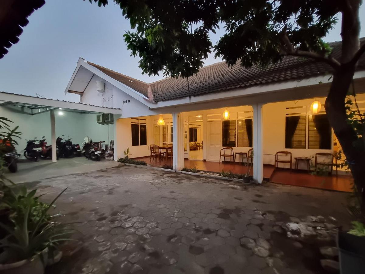 Banana Homestay Prawirodirjan - Housity