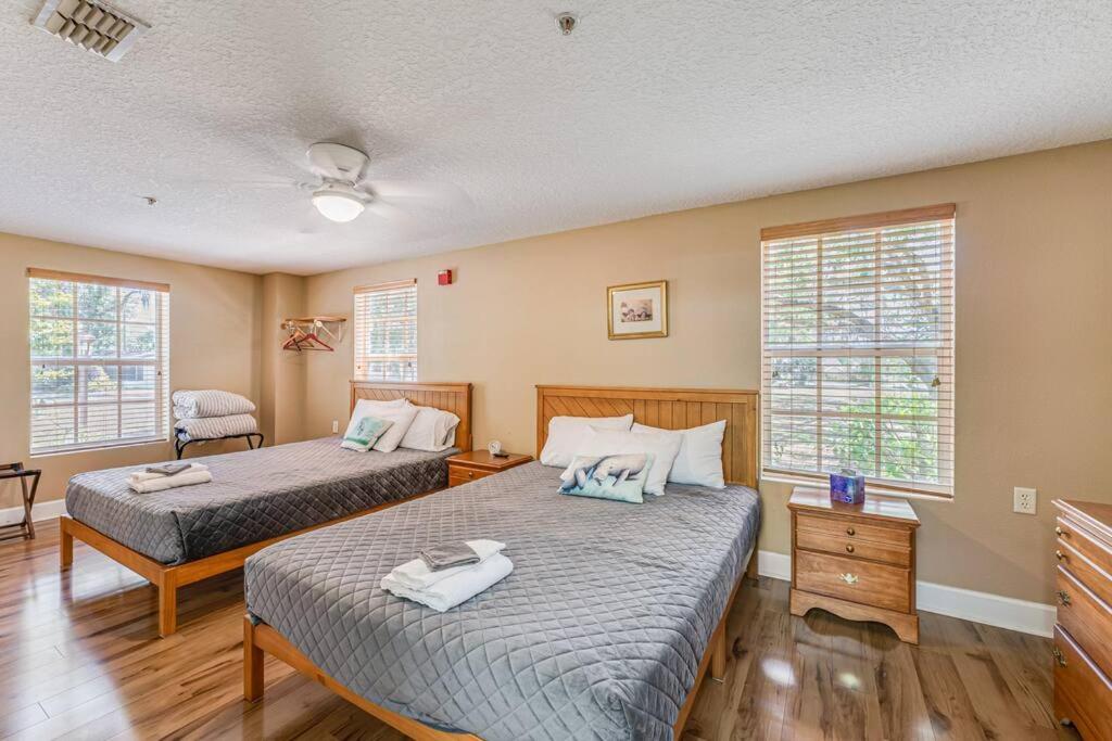 Entire Boutique Hotel walking distance to river - Housity