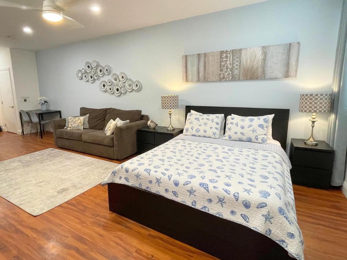 308-10 Seabreeze #10 - Housity