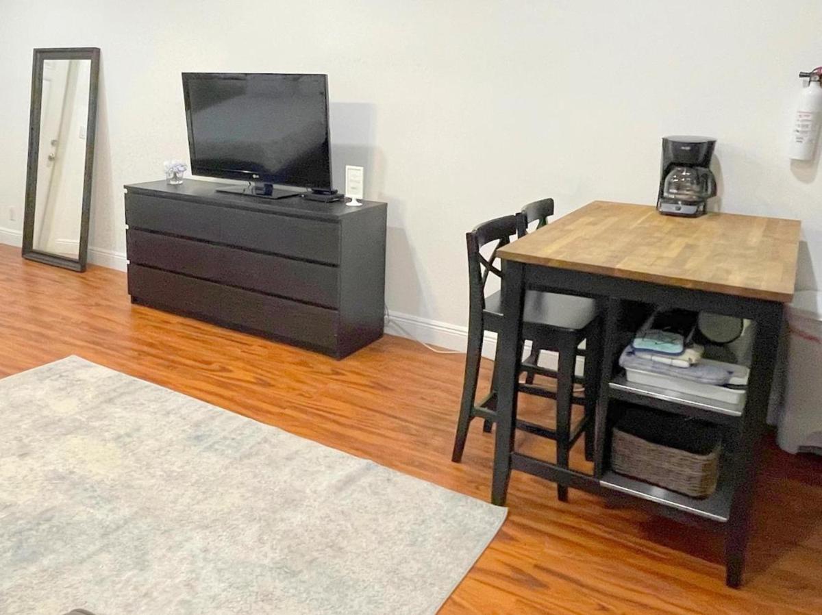 308-10 Seabreeze #10 - Housity