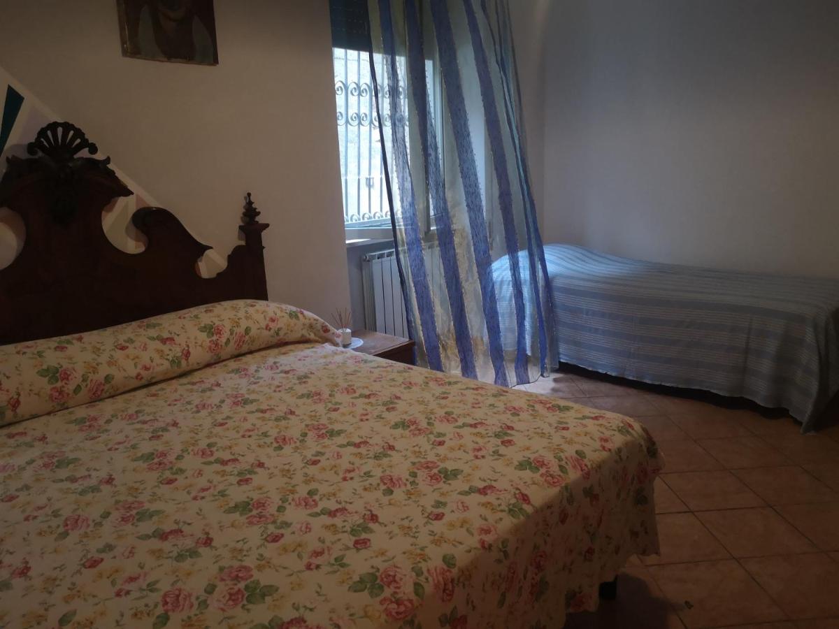 APE REGINA Rignano Gramsci - Housity