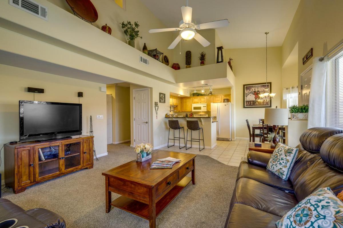 Mesquite Condo with Community Pool and Hot Tub! - Housity