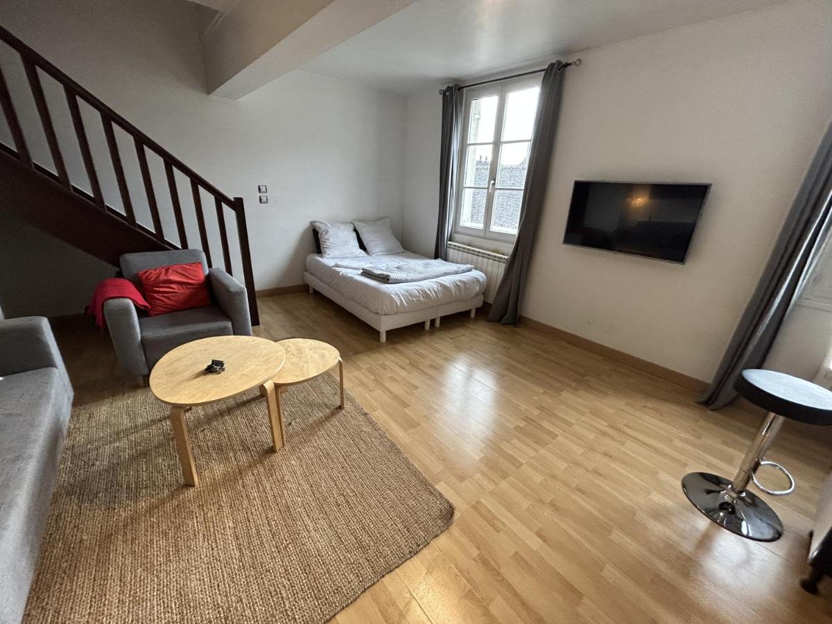 Suitetrails - Duplex Cosy Flat - Hyper-Centre Senlis