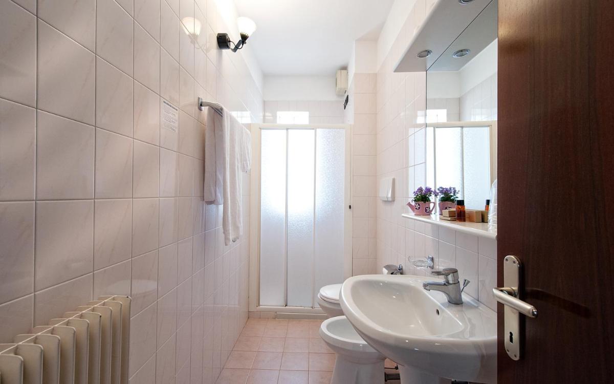 Il Cecchini - Housity