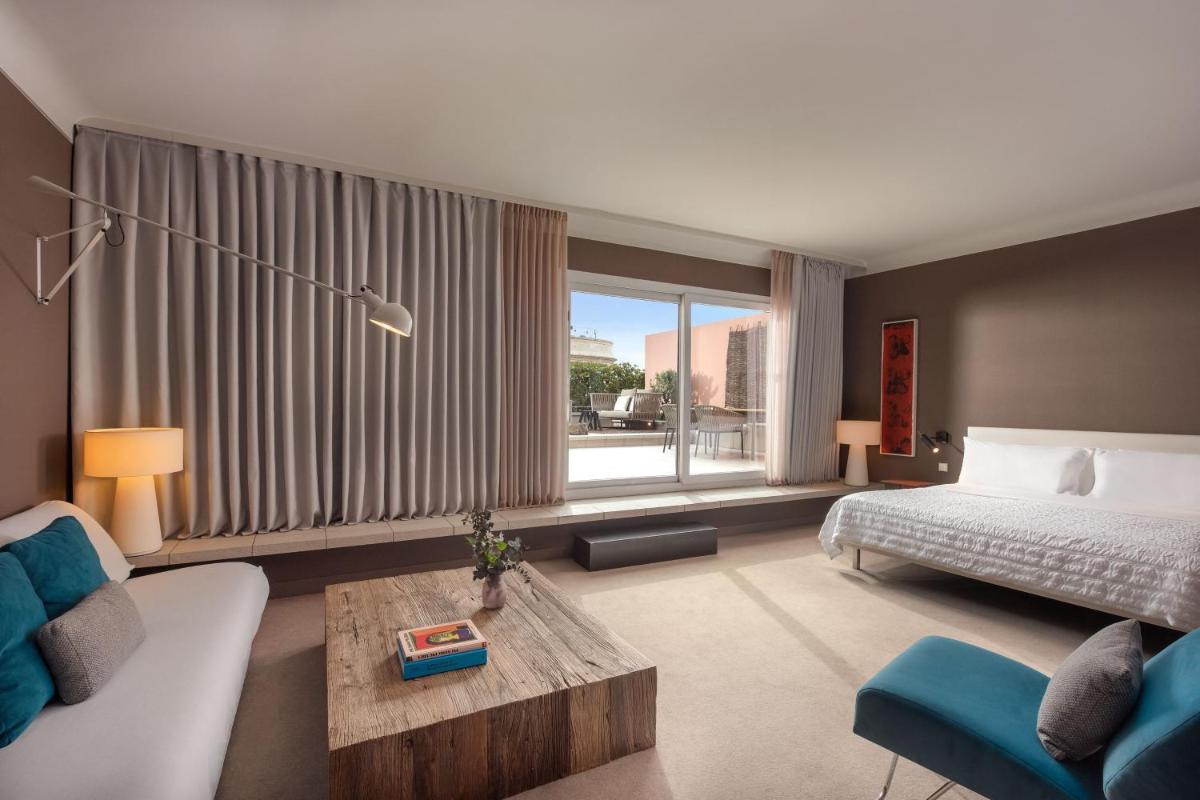 Cama o camas de una habitación en Le Meridien Barcelona