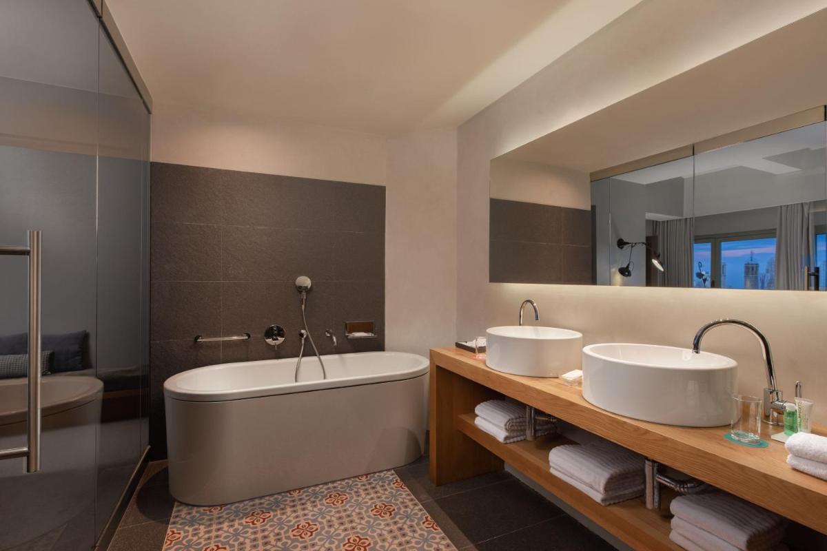 Un baño de Le Meridien Barcelona