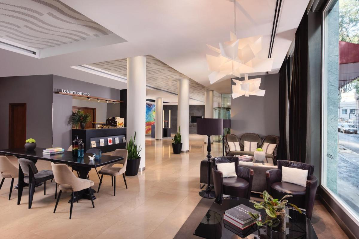 Zona de estar de Le Meridien Barcelona