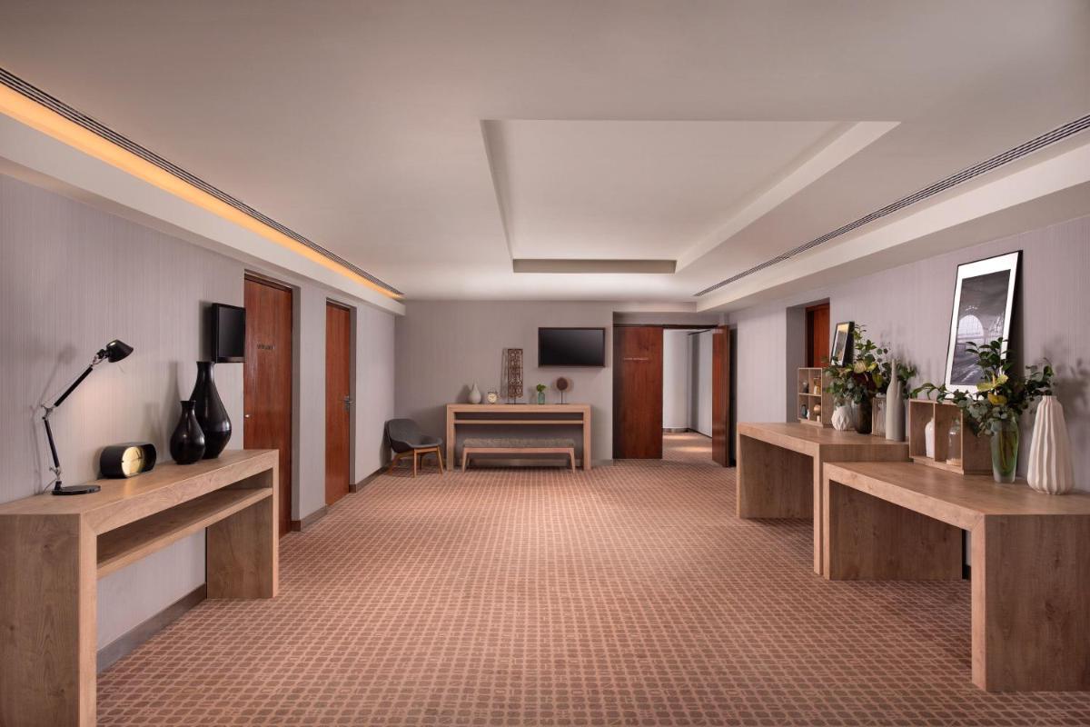 Una televisión o centro de entretenimiento en Le Meridien Barcelona