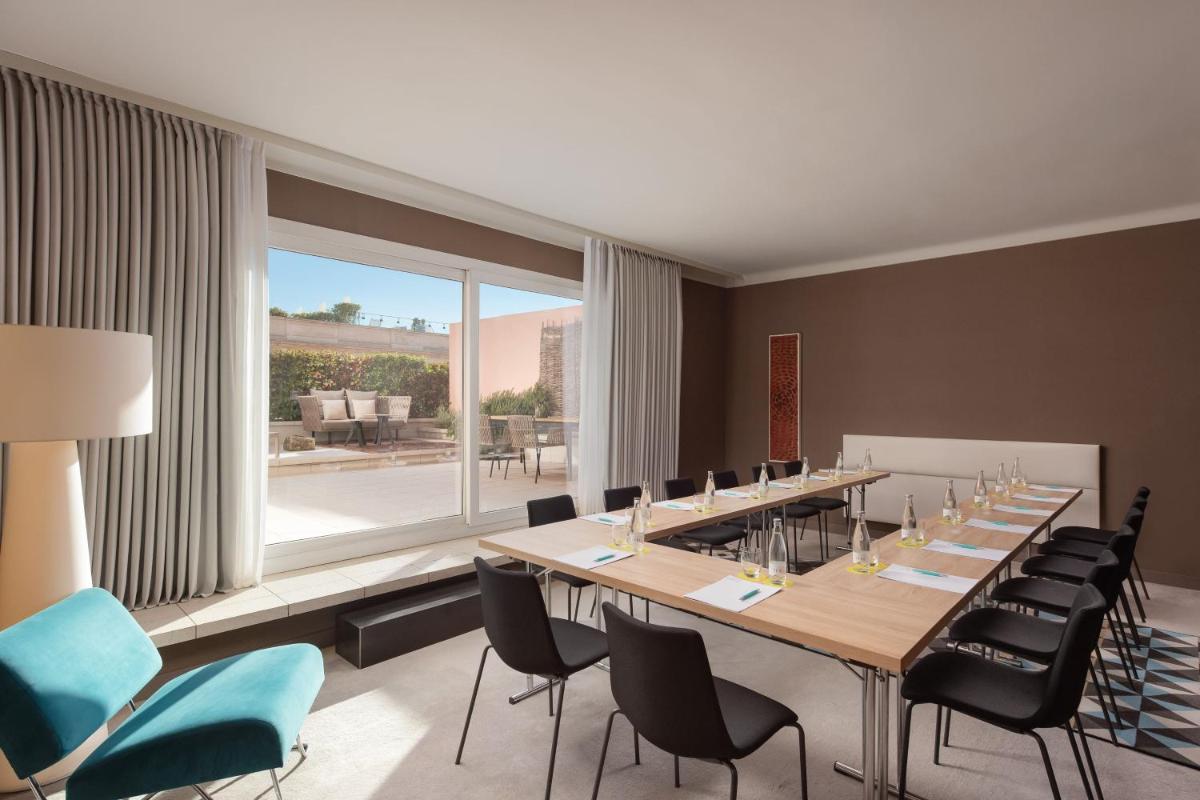 Zona de estar de Le Meridien Barcelona