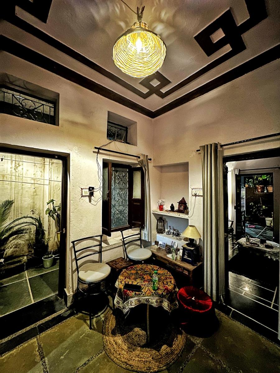 Sanjana's stay - Housity