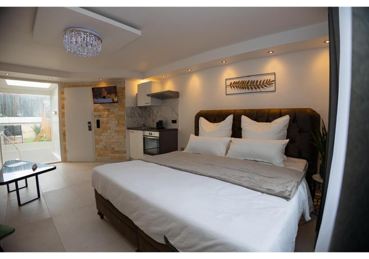 Suites Aix la Chapelle, Exclusive Apartments, Wellness and more, Aachen City - Housity