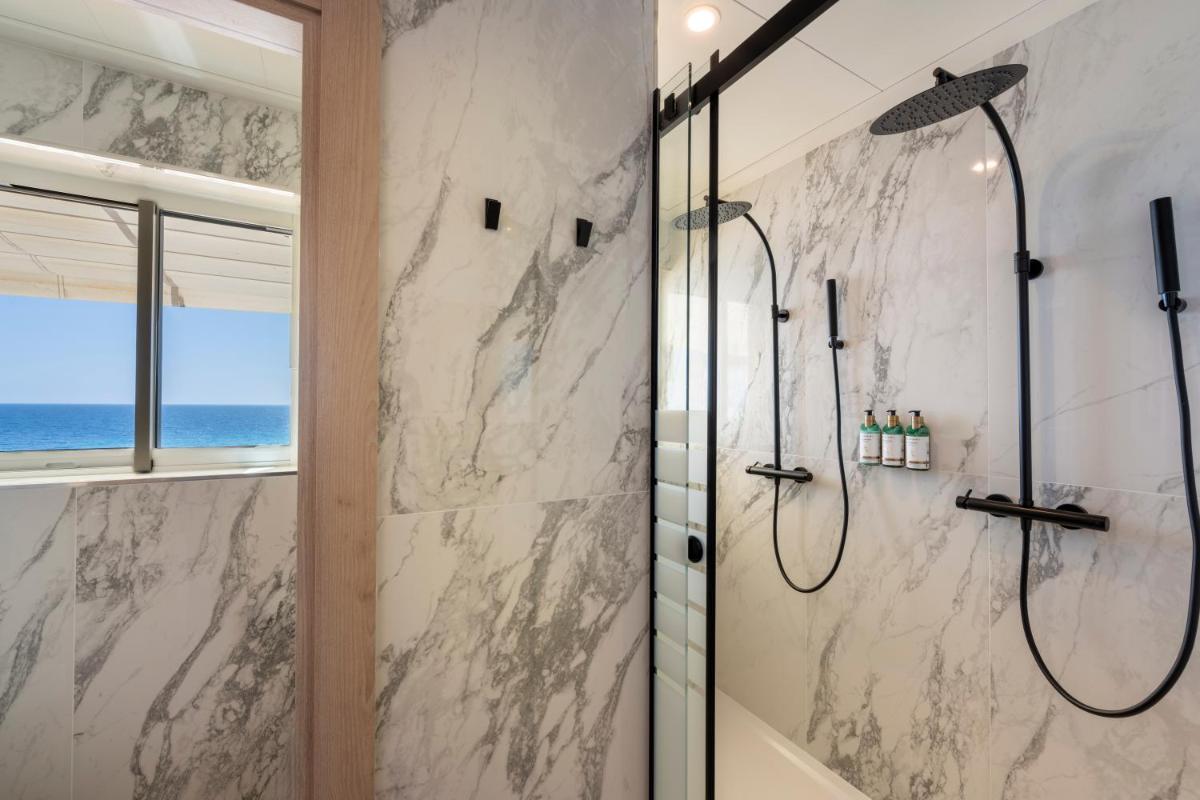 Un baño de Nixe Palace