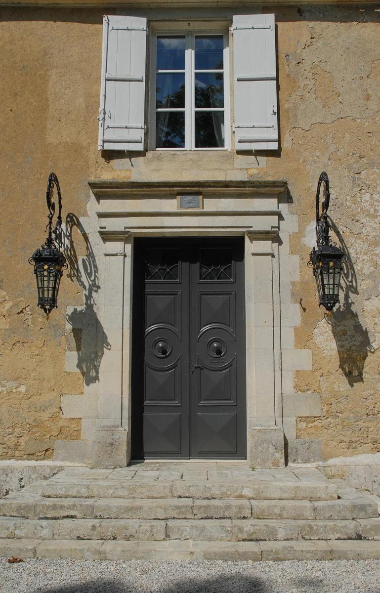 Façade ou entrée de l'établissement Le Logis du Péré