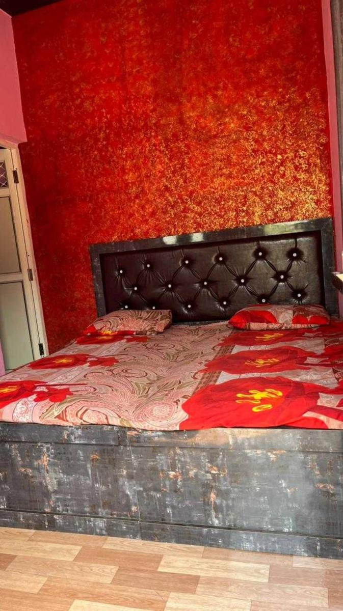 POP Om Satguru Vaishno Hotel - Housity