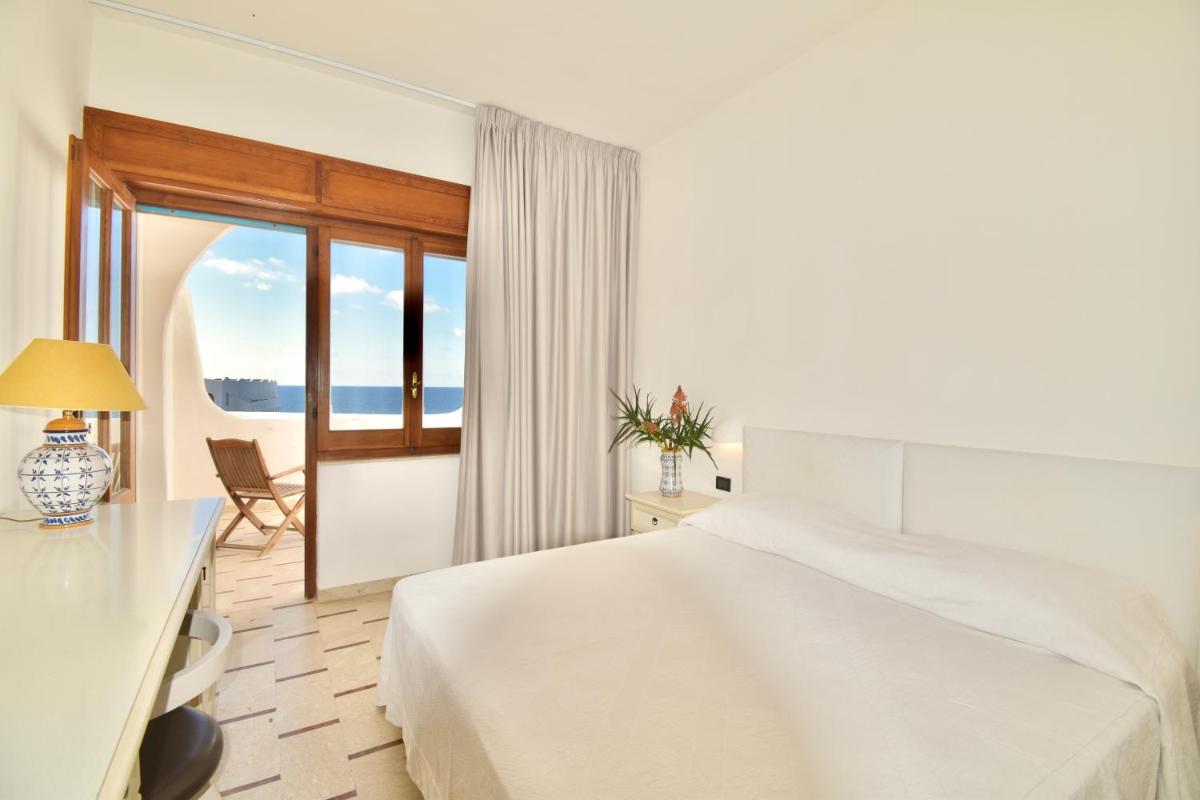 Cossyra Hotel - Housity