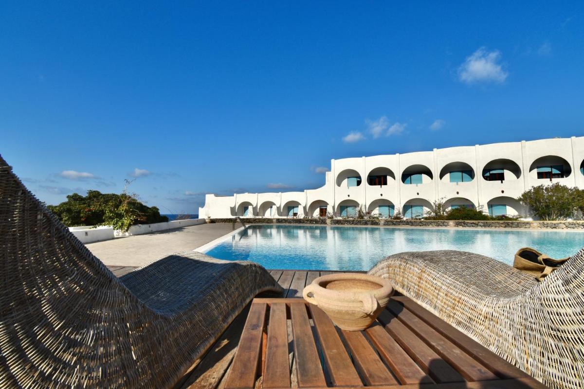 Cossyra Hotel - Housity
