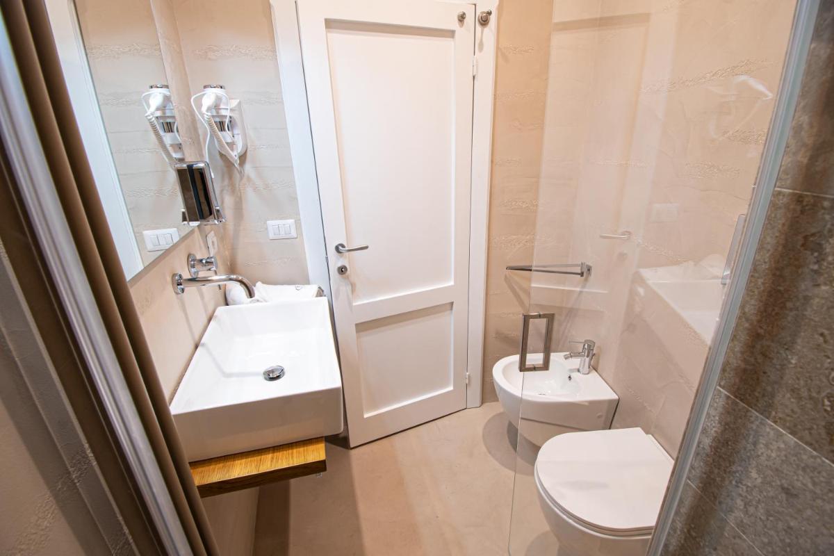 Wonderfalls Cascate del Liri - Housity