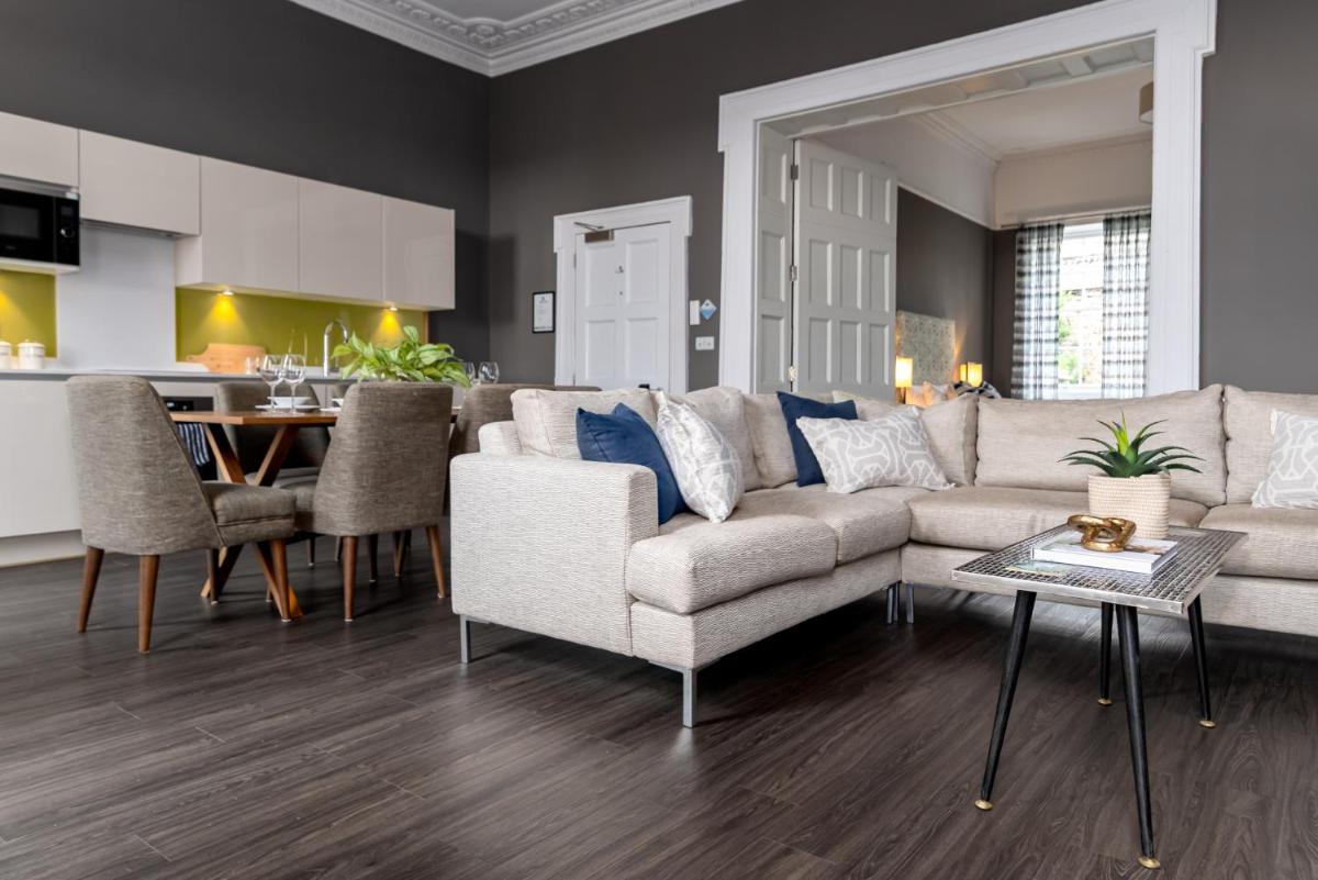 Charlotte Rise - Housity