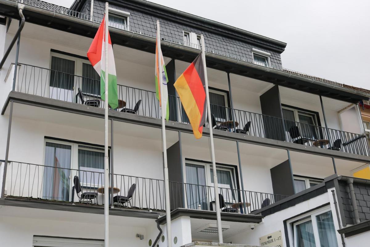 Louis Hotels - Housity